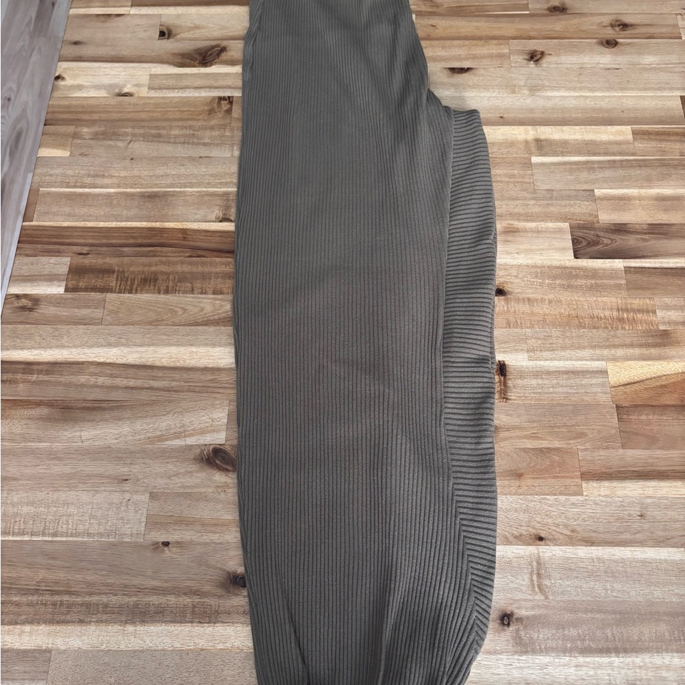 Free People Most Wanted Joggers Pants Green High Rise Wide Leg Size M worn once. - Picture 6 of 12